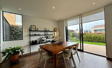 SE VENDE CASA EN CAJICA