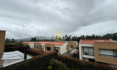 SE VENDE CASA EN CAJICA