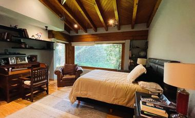 Excelente casa  en Paseo de las Lomas ¡Negociable!