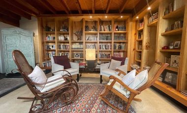 Excelente casa  en Paseo de las Lomas ¡Negociable!