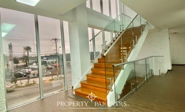 Venta de oficina con tres módulos en edificio Terra Office