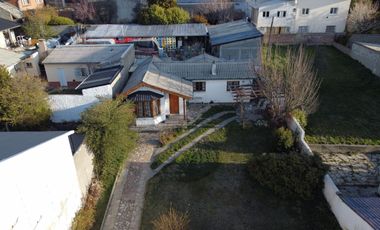 Excelente lote Céntrico para emprendimiento, desarrollo comercial o vivienda.