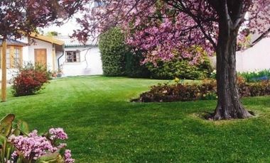 Excelente lote Céntrico para emprendimiento, desarrollo comercial o vivienda.