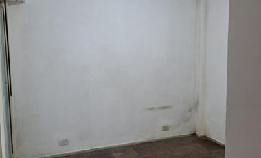 DOS AMBIENTES  GRANDE EN PLANTA BAJA