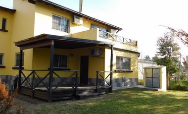 Venta - Hermosa Casa en Costa del Este - Partido de La Costa - Bs As - Toma Depto en Pago