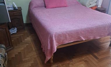 Casa 5 amb.lote propio. 2 Plantas.