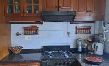 Casa 5 amb.lote propio. 2 Plantas.