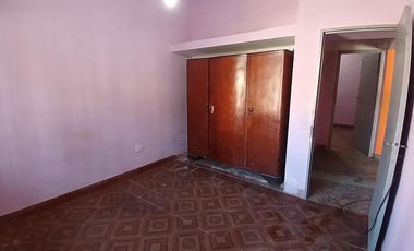 CASA A RECICLAR  - OPORTUNIDAD- APTO CREDITO