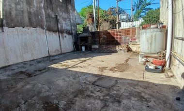 CASA A RECICLAR  - OPORTUNIDAD- APTO CREDITO
