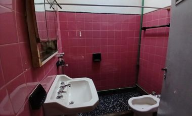 CASA A RECICLAR  - OPORTUNIDAD- APTO CREDITO