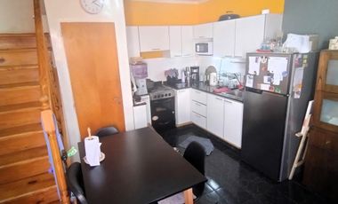 Triplex de 3 ambientes en Ramos Mejia