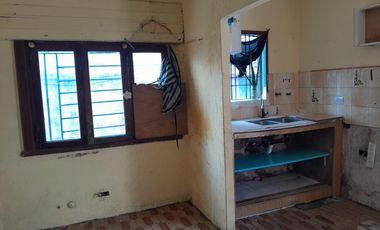 SE ALQUILA CASA 4 AMBIENTES