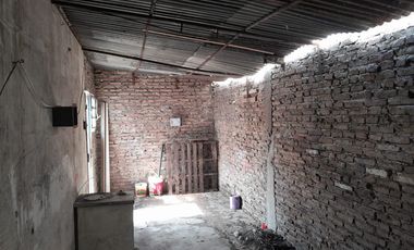 SE ALQUILA CASA 4 AMBIENTES