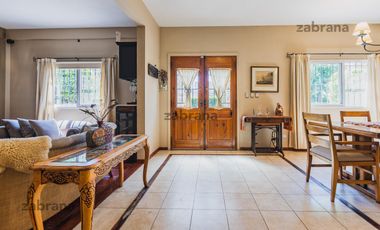 Venta Casa en Benavidez- Quincho-Pileta-Parque