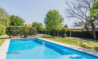 Venta Casa en Benavidez- Quincho-Pileta-Parque