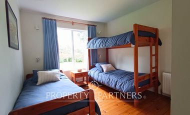 Casa arriendo verano a pasos de la playa Lago Panguipulli.