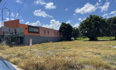 Terreno en venta en Campeche Av López Portillo