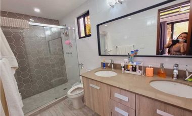 CASA AMOBLADA 3 REC EN ALTOS DEL MARIA