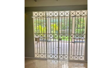 VENTA CASA CON EN CLAYTON BALBOA ANCON 3rec CV