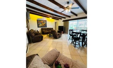 VENTA CASA CON EN CLAYTON BALBOA ANCON 3rec CV