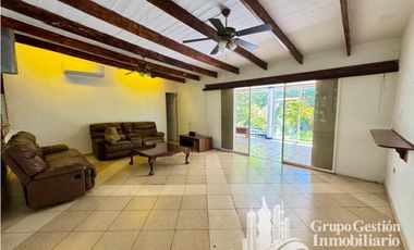 VENTA CASA CON EN CLAYTON BALBOA ANCON 3rec CV