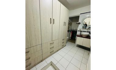 BALBOA / ANCON / 495 M2 / 5 HABITACION / TERRAZA / BODEGA / 4 PARKING