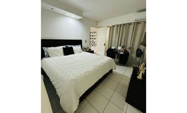 BALBOA / ANCON / 495 M2 / 5 HABITACION / TERRAZA / BODEGA / 4 PARKING