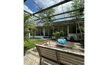 BALBOA / ANCON / 495 M2 / 5 HABITACION / TERRAZA / BODEGA / 4 PARKING