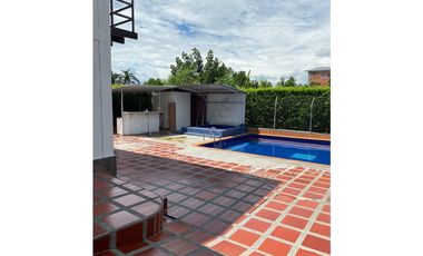 VENTA CASA EN CONJUNTO RESIDENCIAL RANCHO CHICO ANDALUCA VALLE.