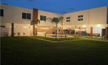 QUINTA EN VENTA EN PORTAL DE ZUAZUA