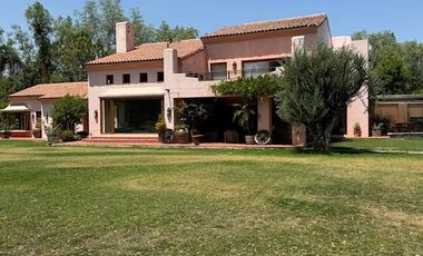 Casa en Venta en COLEGIO SAN ANSELMO