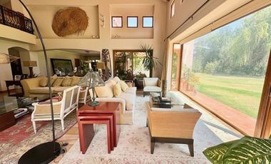Casa en Venta en COLEGIO SAN ANSELMO