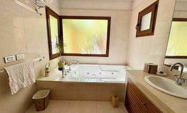 Casa en Venta en COLEGIO SAN ANSELMO