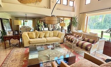 Casa en Venta en COLEGIO SAN ANSELMO