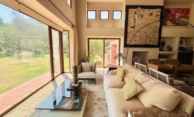 Casa en Venta en COLEGIO SAN ANSELMO
