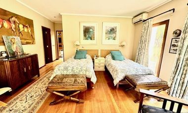 Casa en Venta en COLEGIO SAN ANSELMO