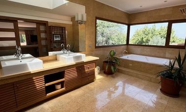Casa en Venta en COLEGIO SAN ANSELMO