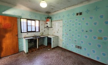 Casa en venta en Burzaco Este