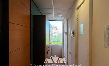 Oficina en Arriendo en Metro El Golf