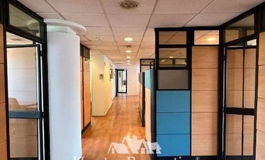 Oficina en Arriendo en Metro El Golf