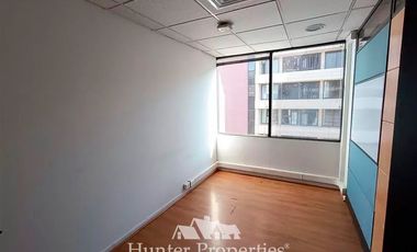 Oficina en Arriendo en Metro El Golf