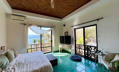 CASA EN VENTA EN FRACC PRIVADO CON PLAYA Y CANCHAS DE TENIS
