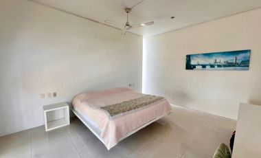 Real del Contry Manzanillo, casa amplia con alberca privada