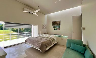 Real del Contry Manzanillo, casa amplia con alberca privada