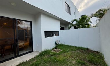 casa en renta en playa del carmen selvanova con seguridad y amenidades