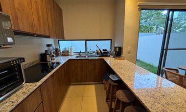 casa en renta en playa del carmen selvanova con seguridad y amenidades
