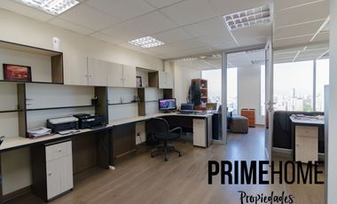 Amplia oficina con insuperable vista en pleno Providencia