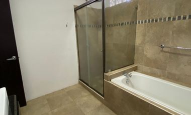 CASA EN VENTA EN NEPAL/CHINCHINA