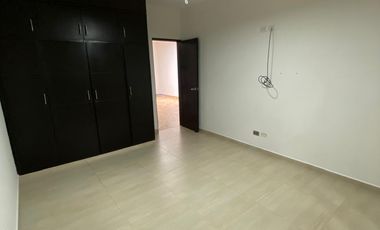 CASA EN VENTA EN NEPAL/CHINCHINA