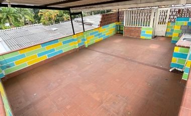 CASA EN VENTA EN NEPAL/CHINCHINA